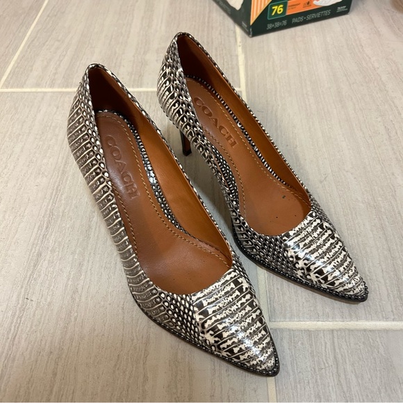 Coach Beadchain Pump In Snakeskin - Picture 4 of 10